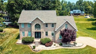 5123 Glenbrook Drive, Vienna, WV 26105