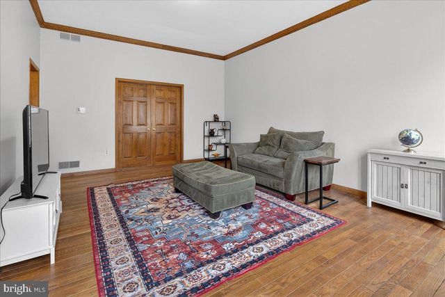 3 MANSION HILL DR, Ewing, NJ 08628