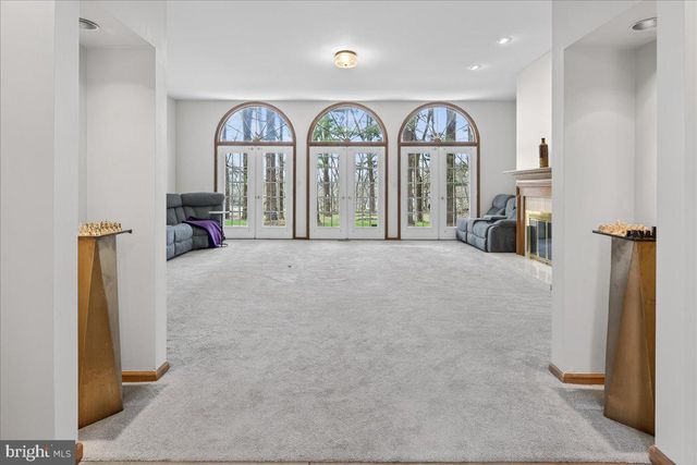 3 MANSION HILL DR, Ewing, NJ 08628