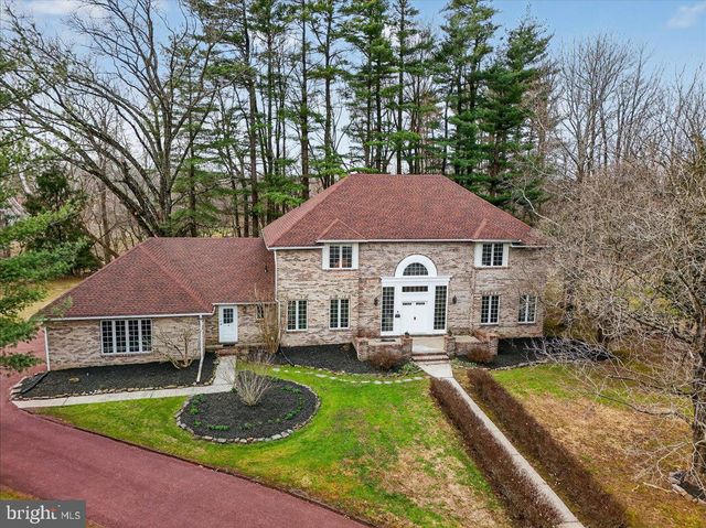 3 MANSION HILL DR, Ewing, NJ 08628