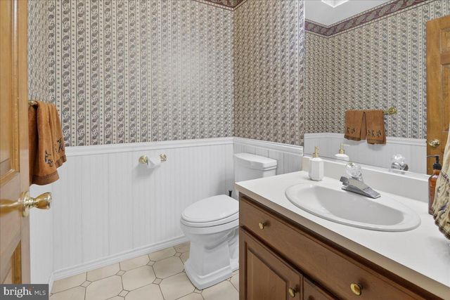 3 MANSION HILL DR, Ewing, NJ 08628