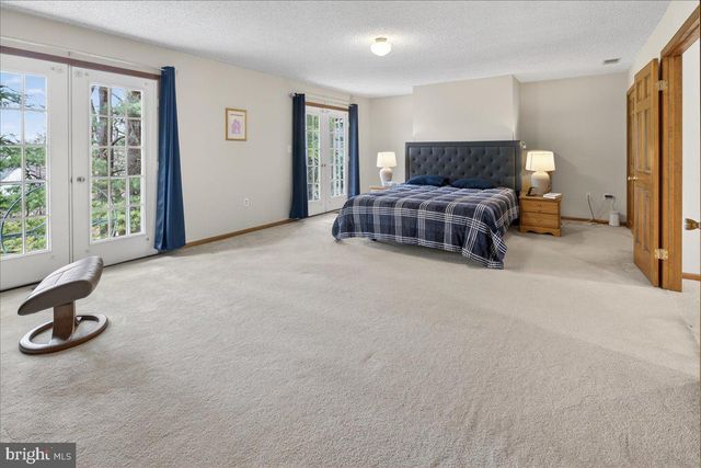 3 MANSION HILL DR, Ewing, NJ 08628