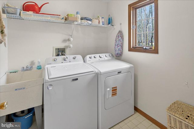 3 MANSION HILL DR, Ewing, NJ 08628