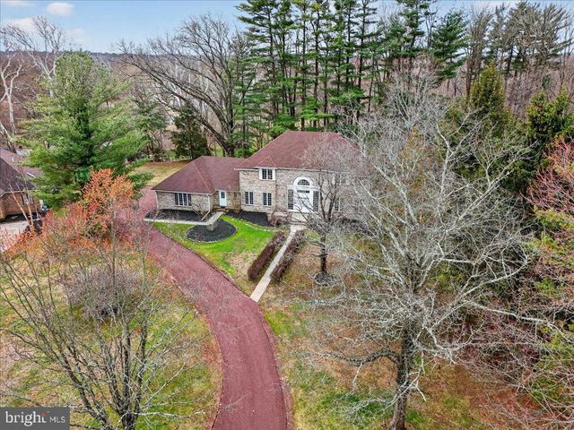 3 MANSION HILL DR, Ewing, NJ 08628