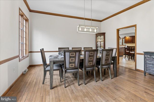 3 MANSION HILL DR, Ewing, NJ 08628