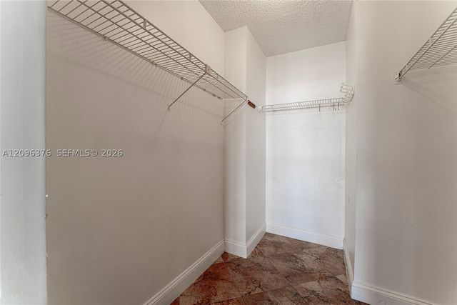 400 Leslie Dr 1117, Hallandale Beach, FL 33009