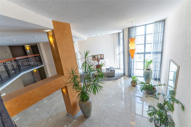 400 Leslie Dr 1117, Hallandale Beach, FL 33009