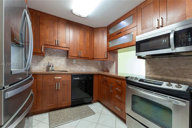 400 Leslie Dr 1117, Hallandale Beach, FL 33009