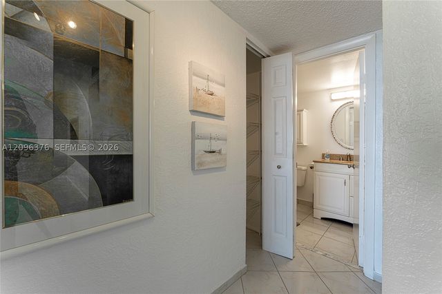 400 Leslie Dr 1117, Hallandale Beach, FL 33009