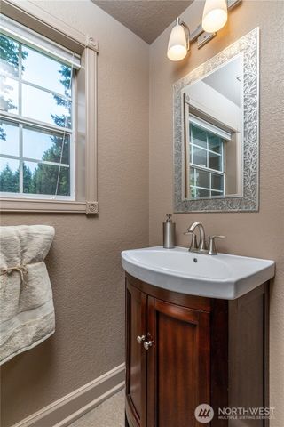3223 Donnelly Drive SE, Olympia, WA 98501