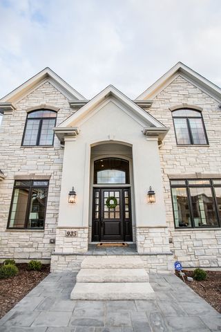 824 W Dorchester Street, Palatine, IL 60067