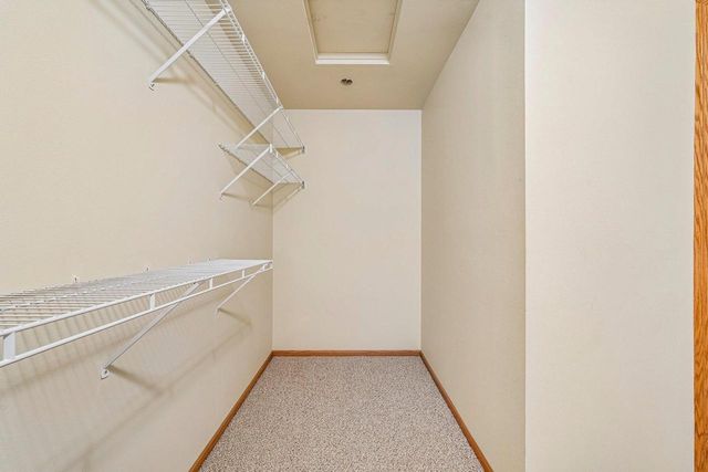 7017 W Hummingbird COURT, Milwaukee, WI 53223