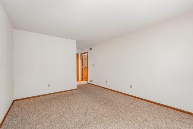 7017 W Hummingbird COURT, Milwaukee, WI 53223