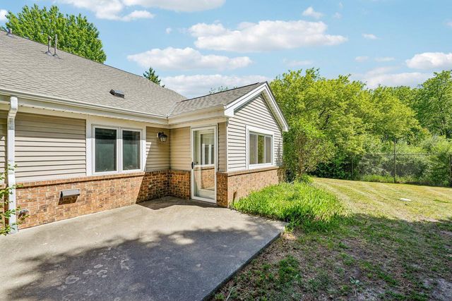 7017 W Hummingbird COURT, Milwaukee, WI 53223