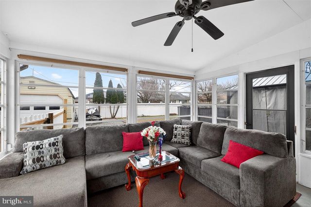 227 PAYNTER DR, Wilmington, DE 19804