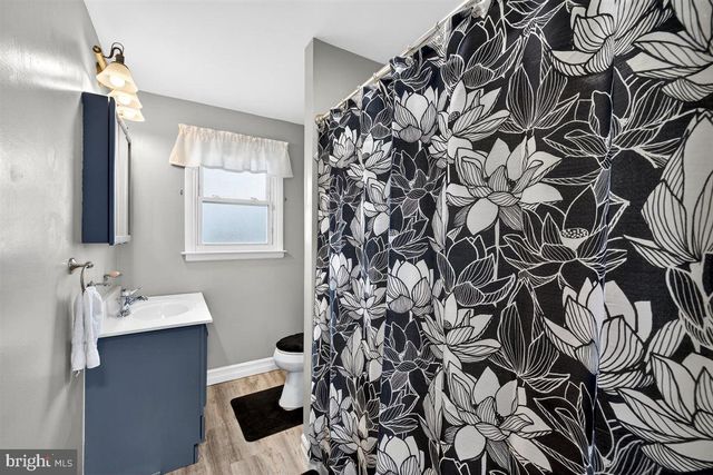 227 PAYNTER DR, Wilmington, DE 19804