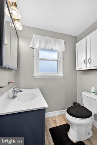 227 PAYNTER DR, Wilmington, DE 19804