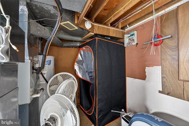 227 PAYNTER DR, Wilmington, DE 19804