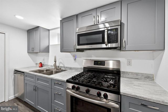 227 PAYNTER DR, Wilmington, DE 19804