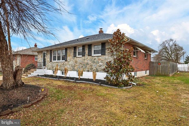 227 PAYNTER DR, Wilmington, DE 19804