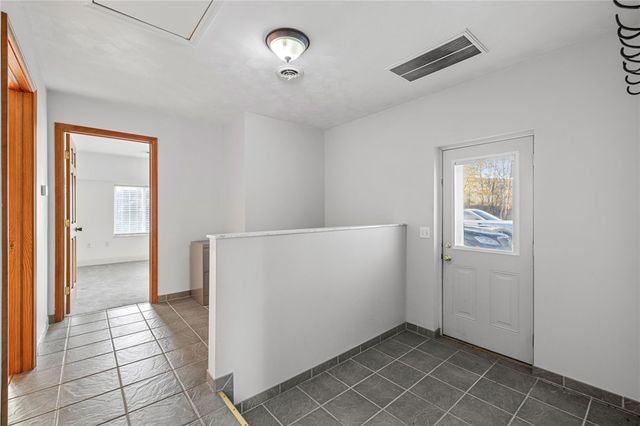 140 Greendale Dr, Hempfield Twp, PA 15601