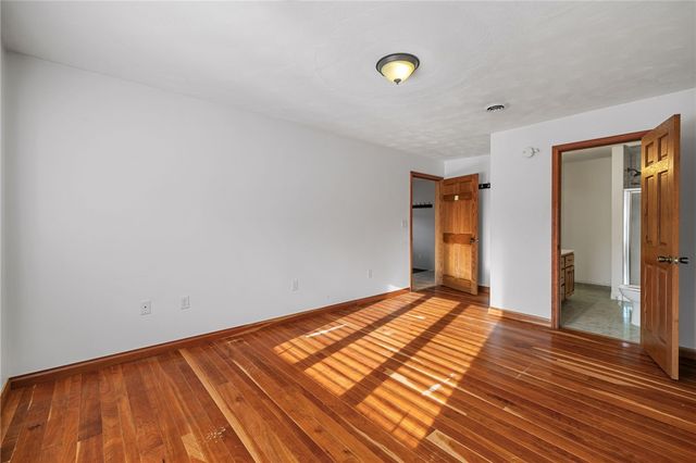 140 Greendale Dr, Hempfield Twp, PA 15601