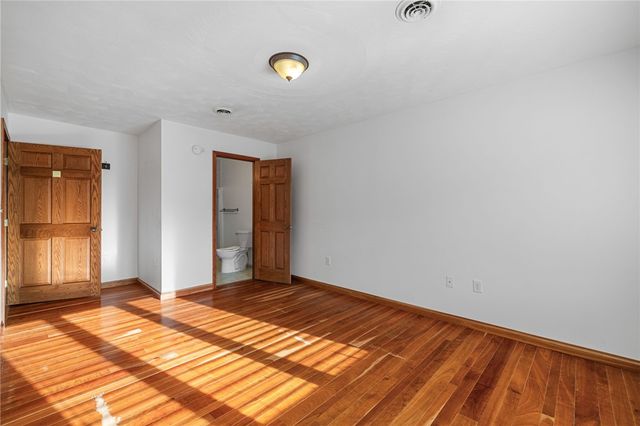 140 Greendale Dr, Hempfield Twp, PA 15601