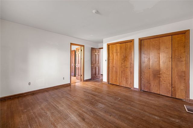 140 Greendale Dr, Hempfield Twp, PA 15601