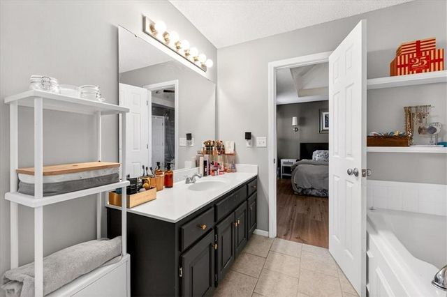 7916 NE 107th Terrace, Kansas City, MO 64157