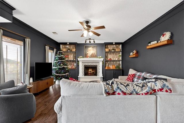 7916 NE 107th Terrace, Kansas City, MO 64157