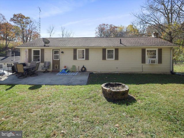 2731 JACK RD, Chambersburg, PA 17202