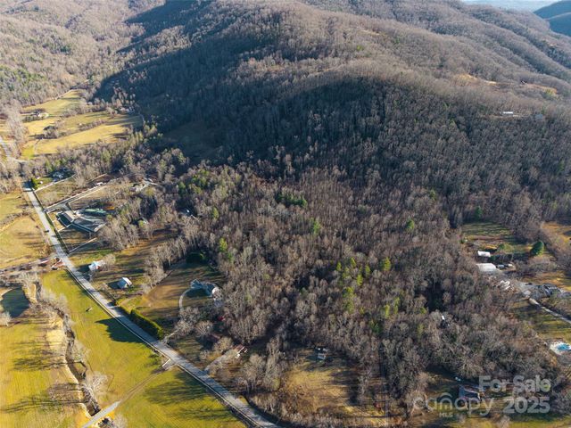 99999 Hoopers Creek Road, Fletcher, NC 28732