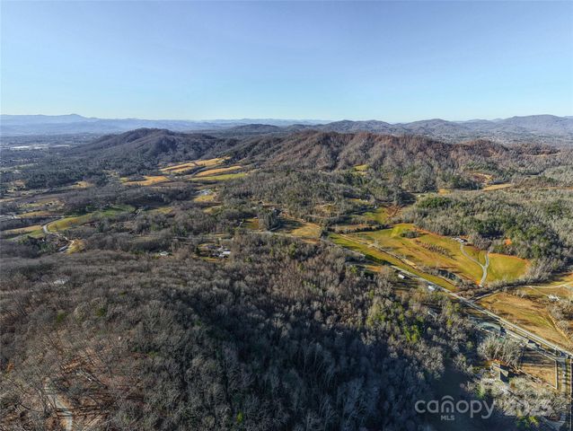 99999 Hoopers Creek Road, Fletcher, NC 28732