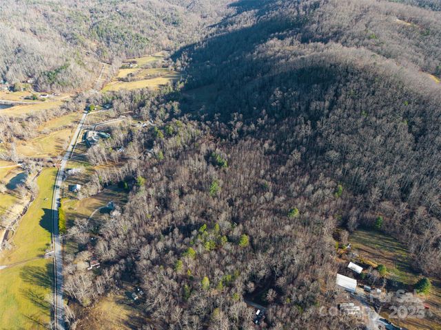 99999 Hoopers Creek Road, Fletcher, NC 28732