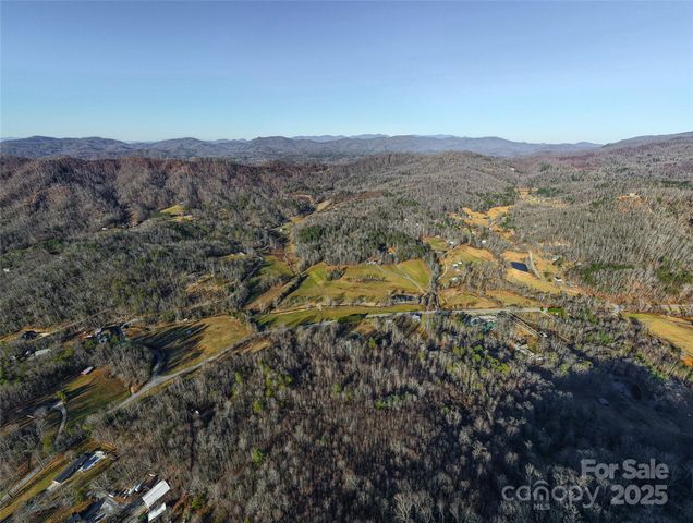 99999 Hoopers Creek Road, Fletcher, NC 28732