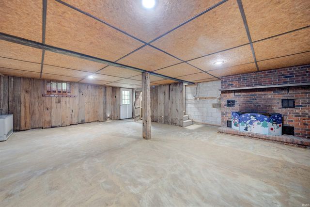 2674 W 750 S, Huntingburg, IN 47542
