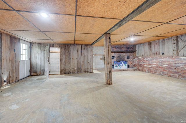 2674 W 750 S, Huntingburg, IN 47542