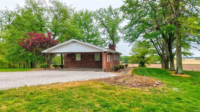 2674 W 750 S, Huntingburg, IN 47542