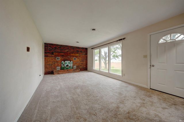 2674 W 750 S, Huntingburg, IN 47542