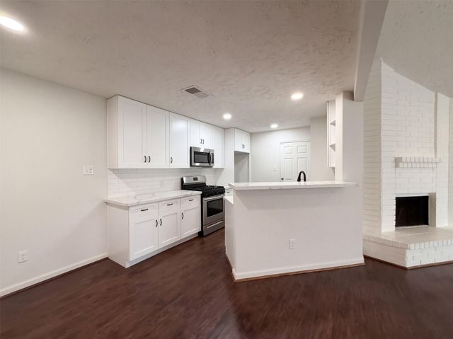 19858 Laurel Trail Drive, Cypress, TX 77433