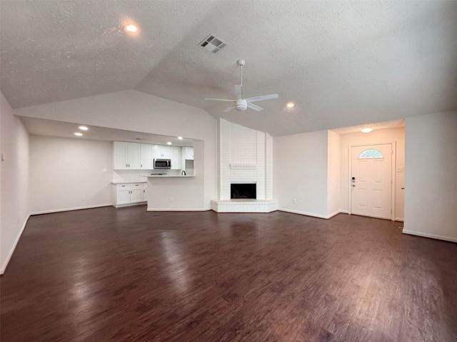 19858 Laurel Trail Drive, Cypress, TX 77433