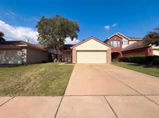 19858 Laurel Trail Drive, Cypress, TX 77433