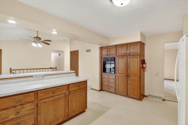 2113 Yorkshire Drive, Beloit, WI 53511