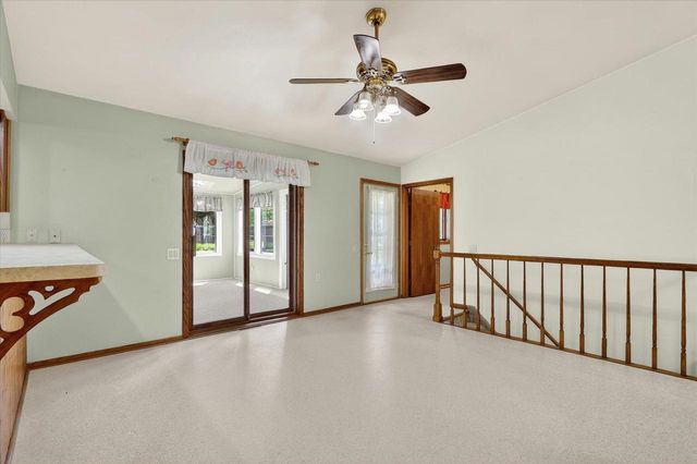 2113 Yorkshire Drive, Beloit, WI 53511