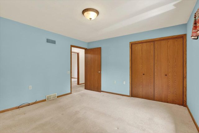 2113 Yorkshire Drive, Beloit, WI 53511