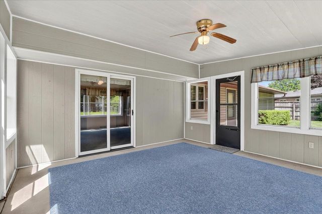 2113 Yorkshire Drive, Beloit, WI 53511