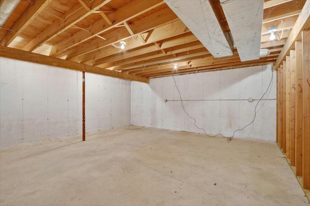 2113 Yorkshire Drive, Beloit, WI 53511