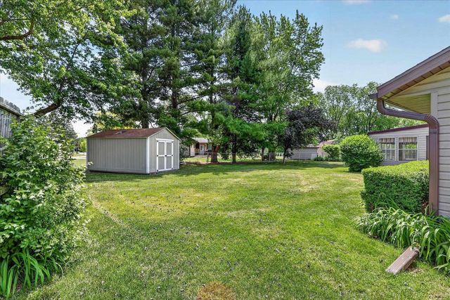 2113 Yorkshire Drive, Beloit, WI 53511