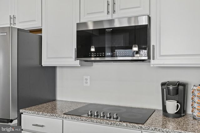 2833 TOWN VIEW CIR, New Windsor, MD 21776