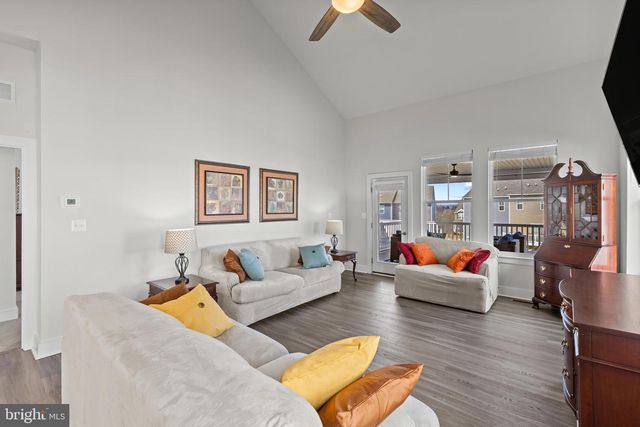 2833 TOWN VIEW CIR, New Windsor, MD 21776